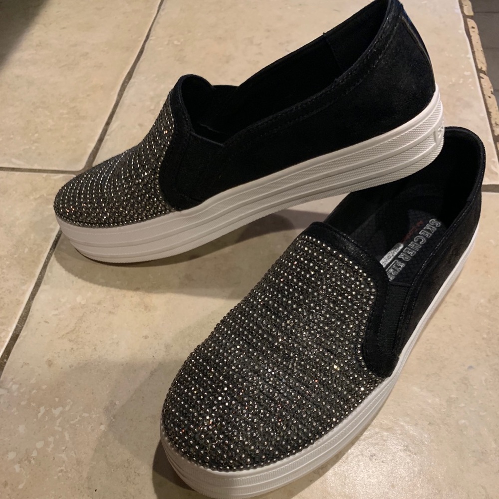Women’s sketchers